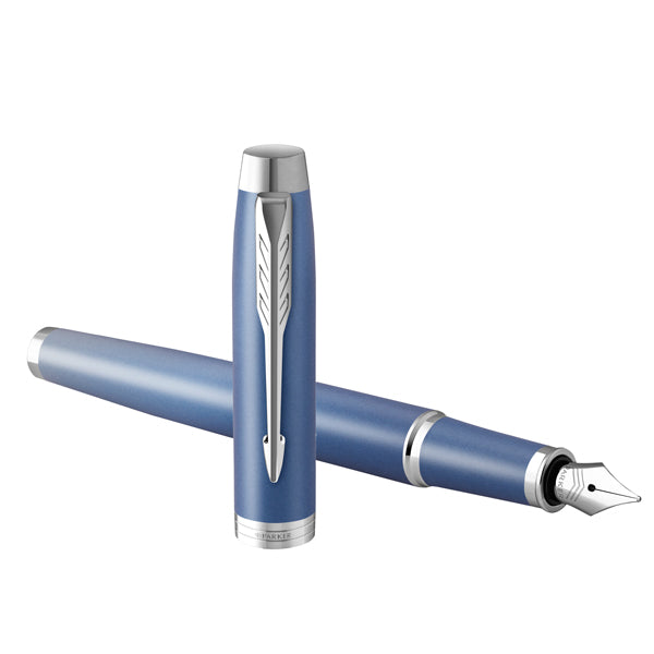 PARKER - 2203903 - Penna stilografica IM Monochrome Rituals Blue - punta M - blu - Parker - 103007 - Conf. da 1 Pz.