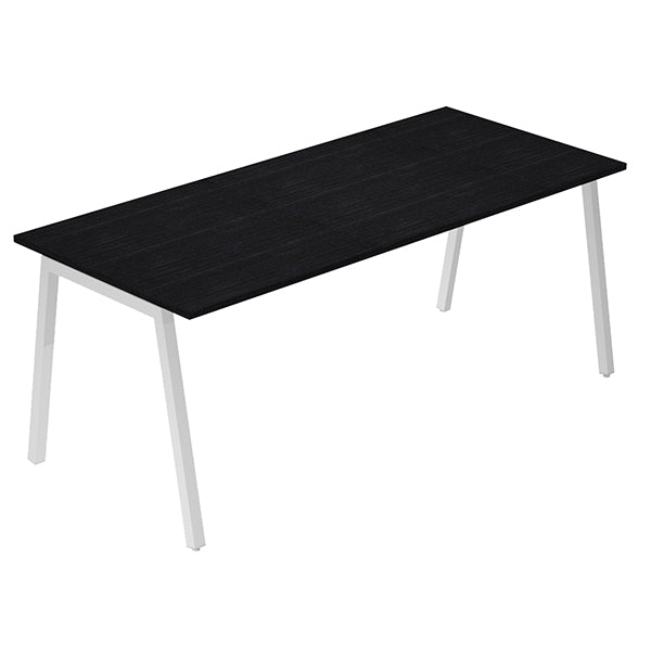 ARTEXPORT - 662IN_8 - Scrivania lineare Easy - struttura bianca - gambe inclinate - 140 x 80 cm - nero venato - 105314 - Conf. da 1 Pz.