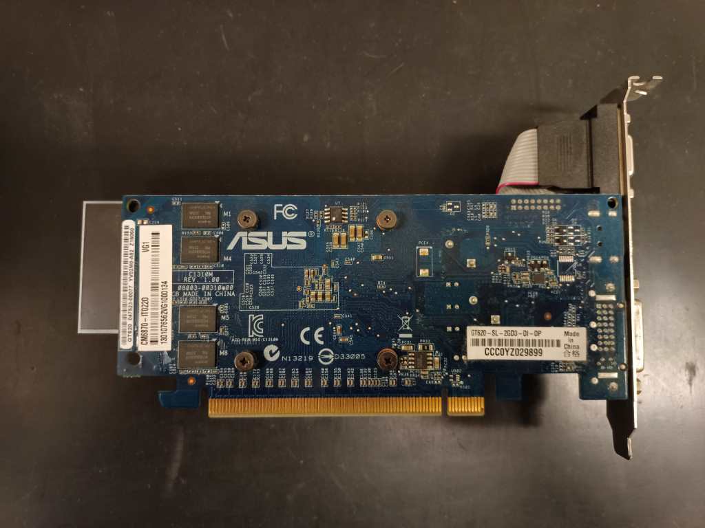USATO Scheda video Asus GT620-SL-2GD3-DI-DP NVIDIA GeForce GT 620 2GB DDR3 64Bit PCIeX16