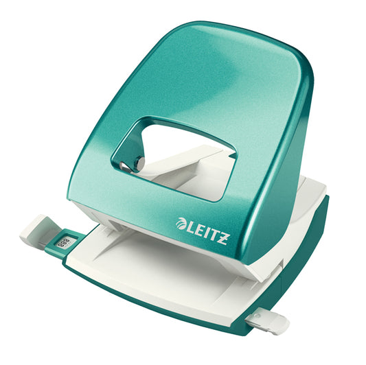 LEITZ - 50082251 - Perforatore 5008 New NeXXt WOW - passo 8 cm - max 30 fogli - 2 fori - acqua marina metallizzato - Leitz